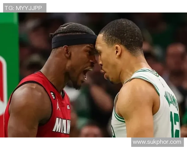 热火与凯尔特人激战正酣精彩瞬间回顾与战术分析